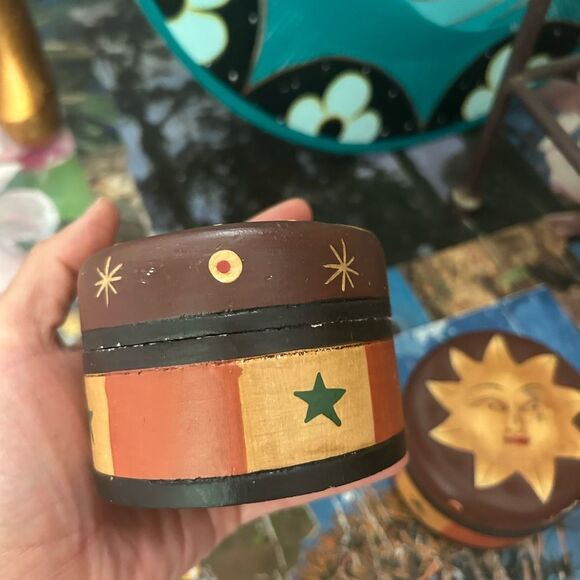 2 Vintage Celestial Trinket Box Wood Carved SUN & Moon Jewellery Holder 3.5" - Picture 7 of 16